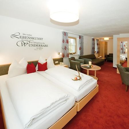 Hotel Garni Rauch Sankt Anton am Arlberg Kamer foto