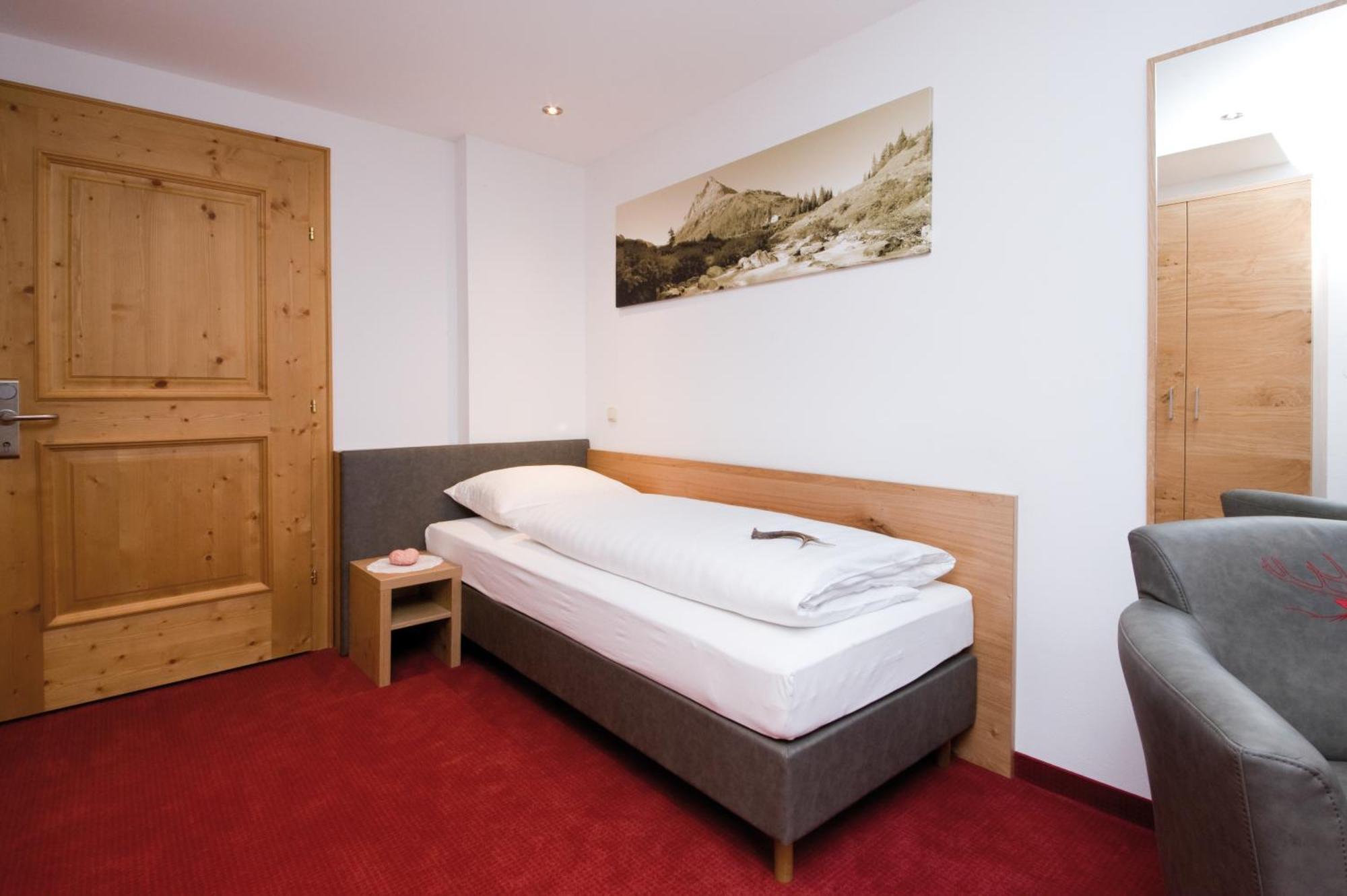Hotel Garni Rauch Sankt Anton am Arlberg Kamer foto