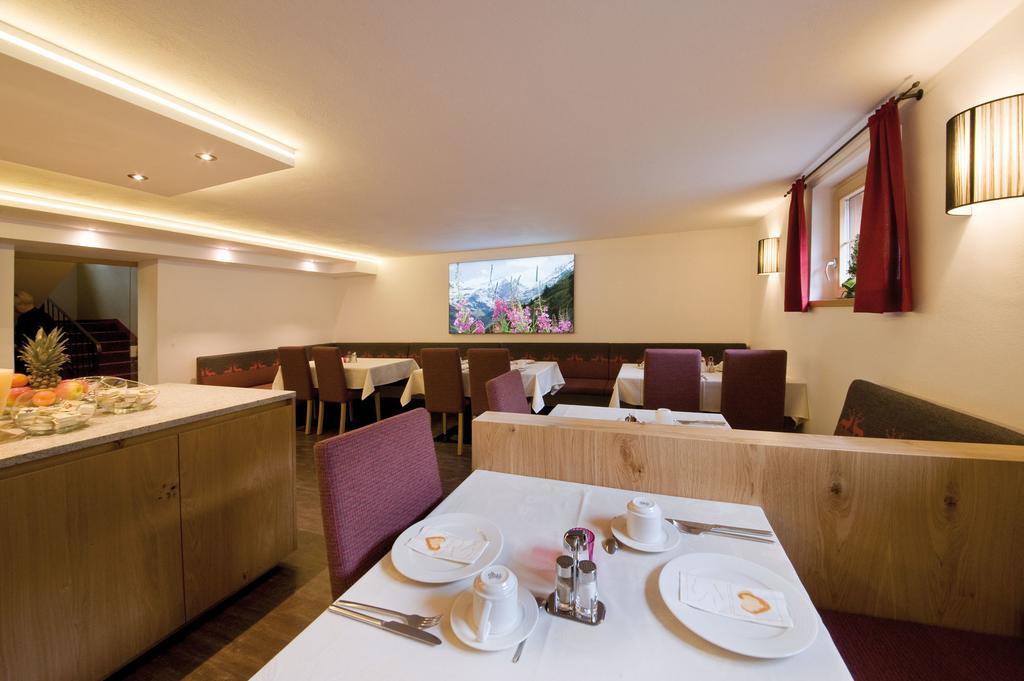 Hotel Garni Rauch Sankt Anton am Arlberg Buitenkant foto