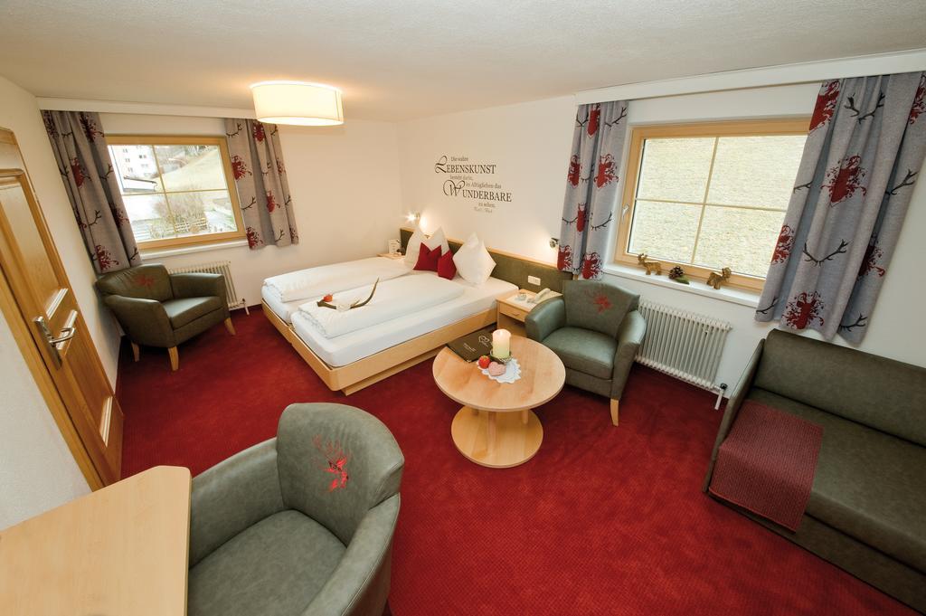 Hotel Garni Rauch Sankt Anton am Arlberg Kamer foto