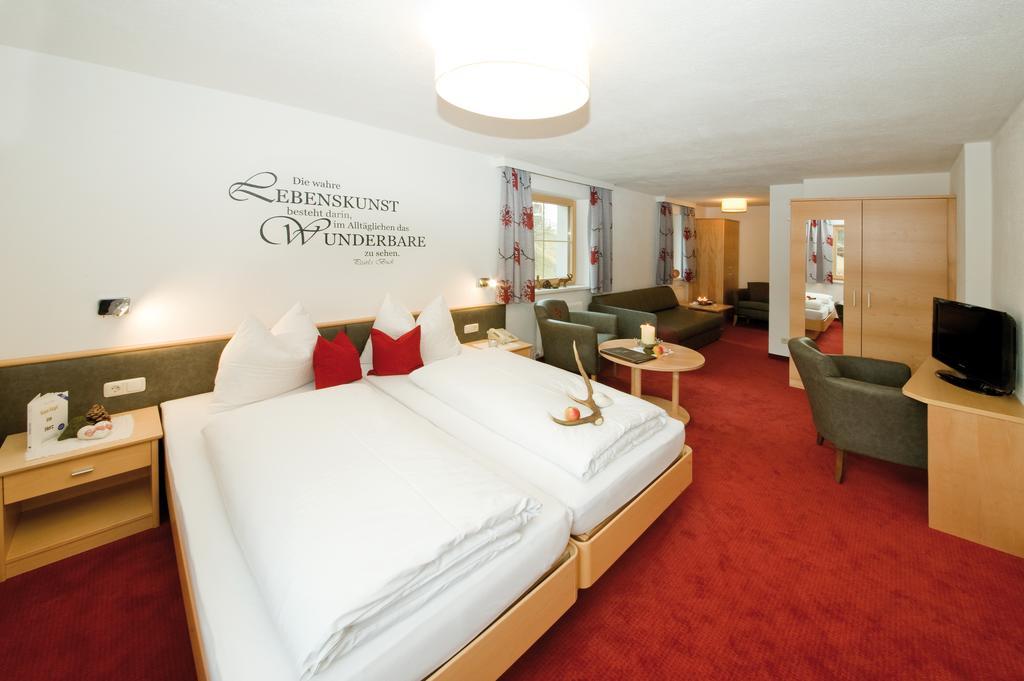 Hotel Garni Rauch Sankt Anton am Arlberg Kamer foto