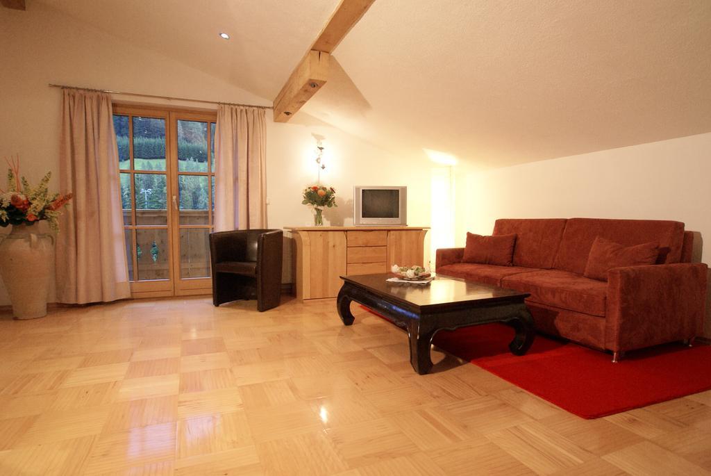 Hotel Garni Rauch Sankt Anton am Arlberg Buitenkant foto