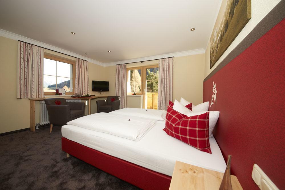 Hotel Garni Rauch Sankt Anton am Arlberg Buitenkant foto